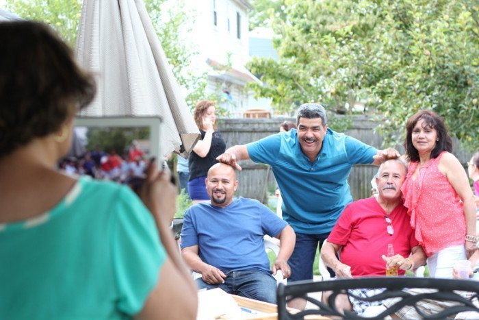 los dominicanos son gente alegre | dominicans are happy people
