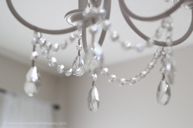 You can make your own DIY crystal chandelier. This site shows you how! #easydiy #diy #decor