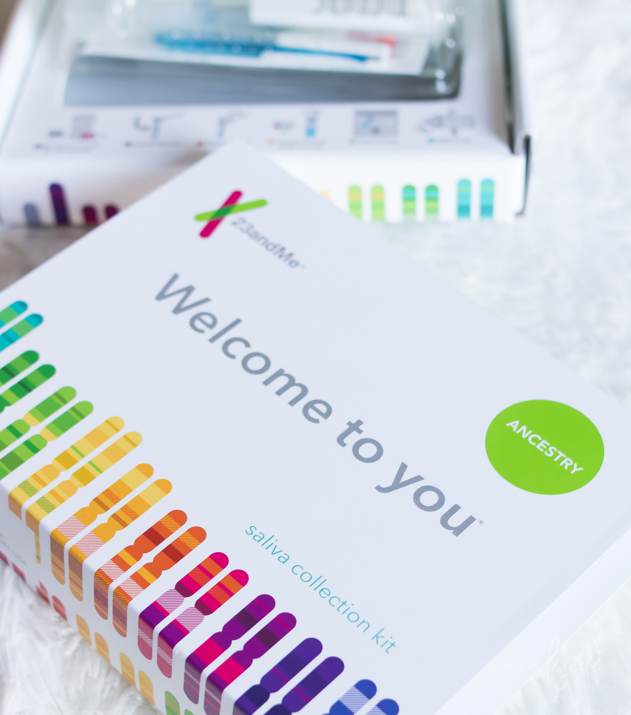 Unique Gifts for Her | La La Lisette - Are you still looking for unique gifts for her? These gifts are perfect for the person who has everything and are a little hard to shop for. 23andMe #ad #WishListBBxx