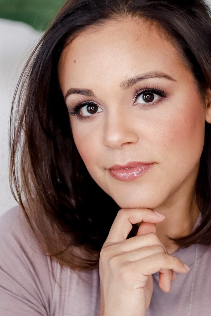 Mauve Eye Makeup Look Using the Beautycounter Necessary Neutrals Palette