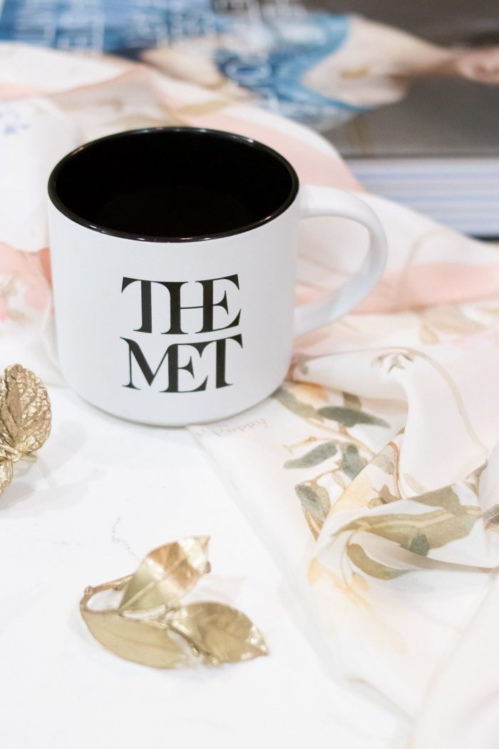 Gift Ideas for Those Who Love Art