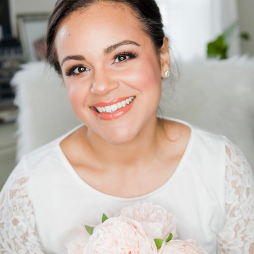 A bridal makeup tutorial using clean beauty products. This romantic makeup will look great on all skintones. #cleanbeauty #bridalmakeup #makeuptutorial #cleanbeautyproject