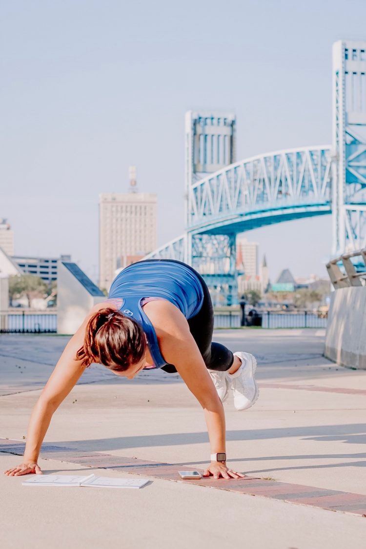 woman exercising in downtown Jacksonville Florida